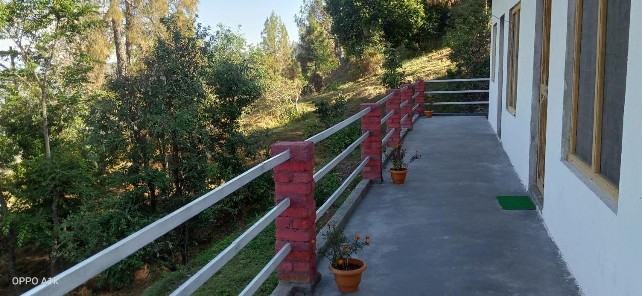 Evergreen Home Stay Almora Exteriör bild