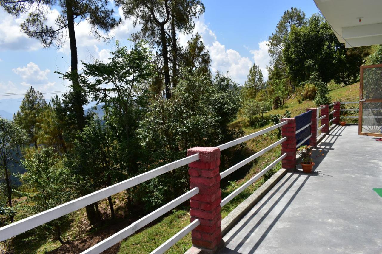 Evergreen Home Stay Almora Exteriör bild