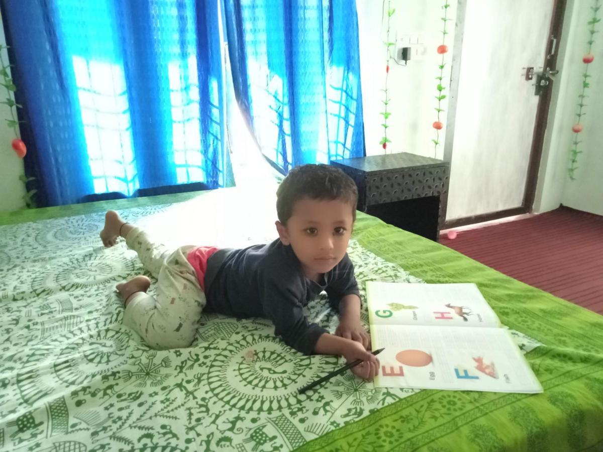 Evergreen Home Stay Almora Exteriör bild