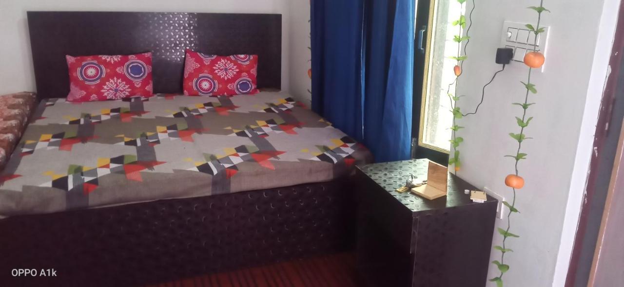 Evergreen Home Stay Almora Exteriör bild