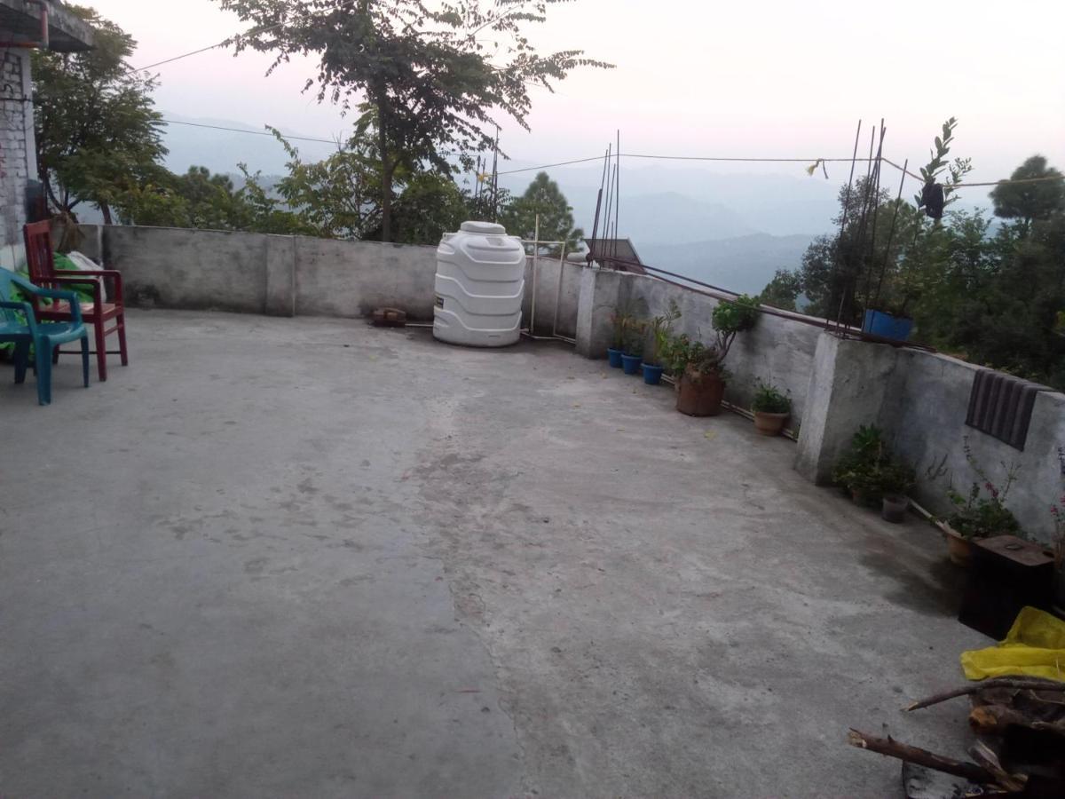 Evergreen Home Stay Almora Exteriör bild